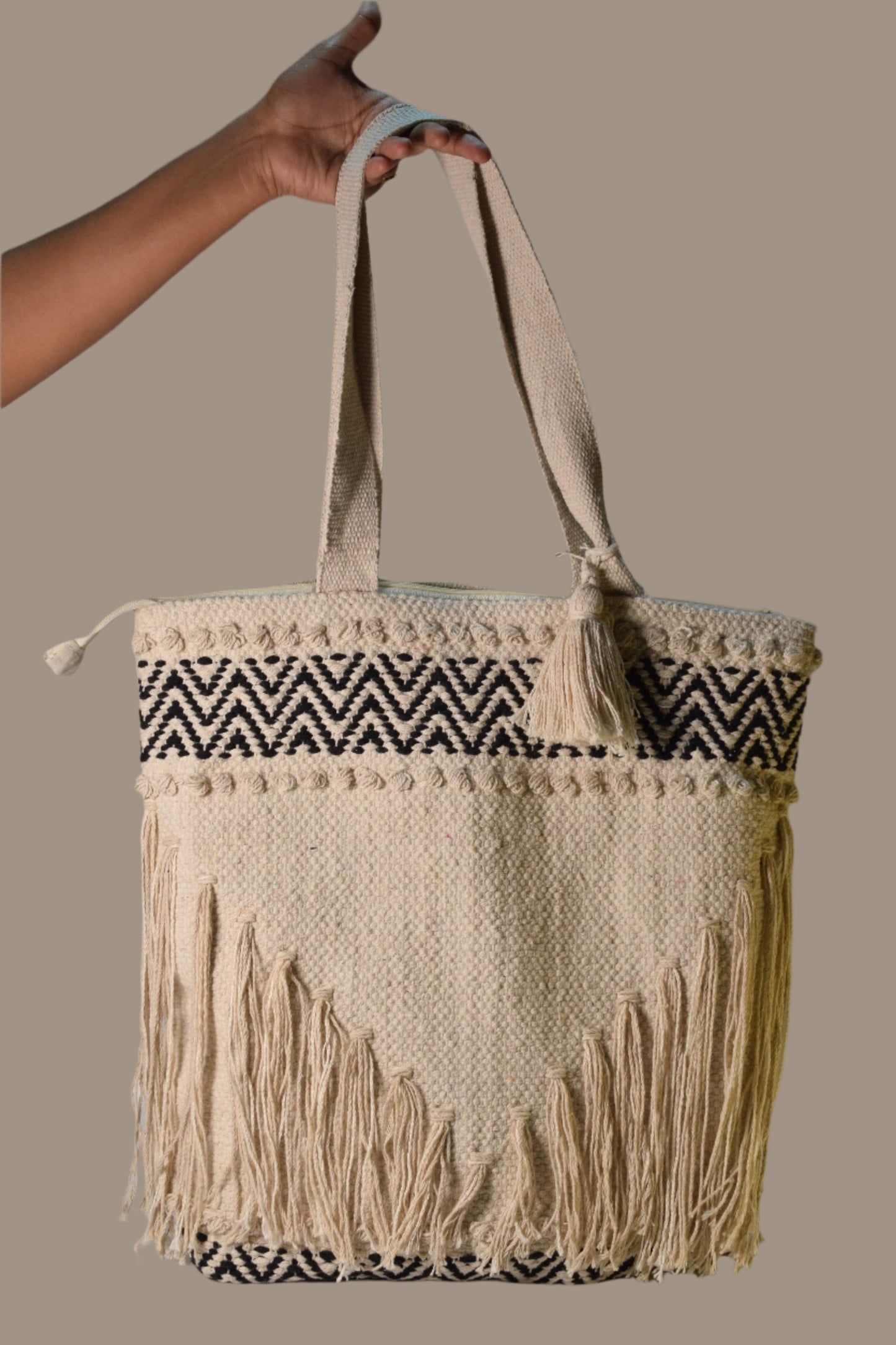 Klara - Multi Strands Tote